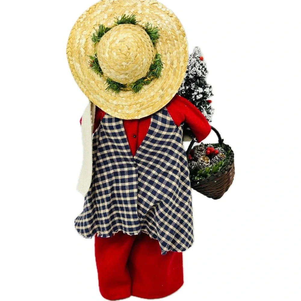 Byers Choice Caroler GARDENING MRS. CLAUS Watering‎ Can Tree Pine Cones 2010